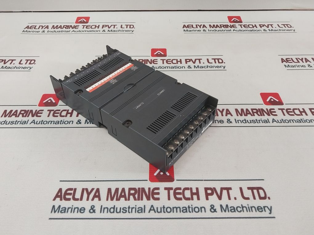 Idec Izumi Pfj-t162Cu 16-transistor Output Unit 12-28 Vdc