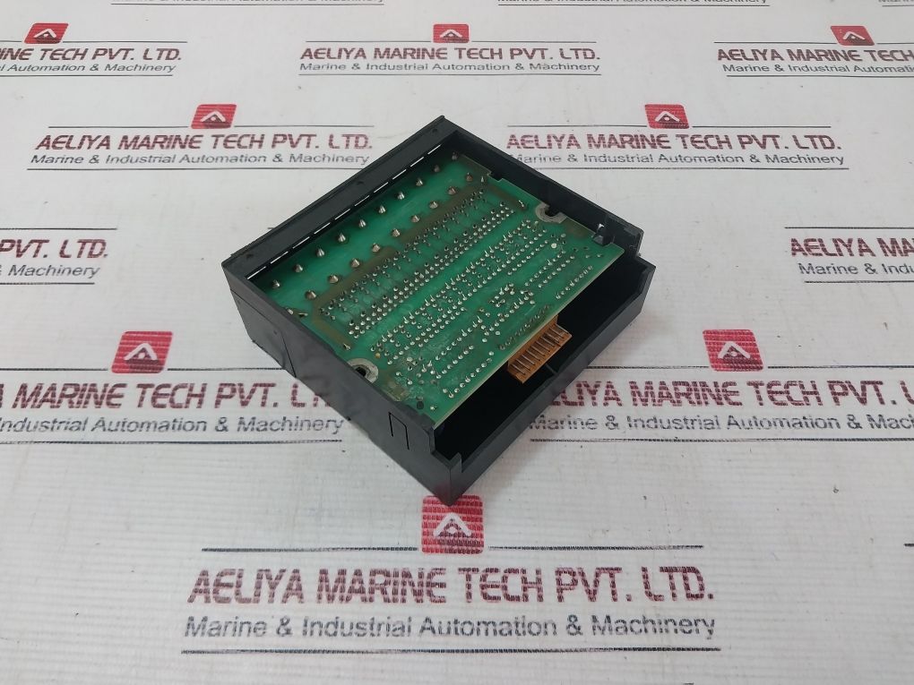 Idec Izumi Pfj-t162U 16-transistor Output Unit