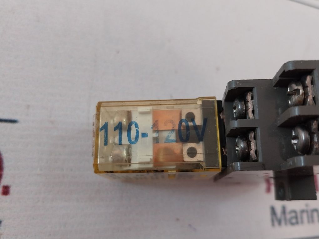 Idec Izumi Rh2B-u Relay With Socket Sh2B-02
