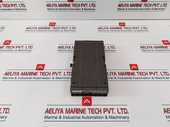 Idec Izumi Pfj-t081U Dc Relay Input/Output Unit Pfj-n162U