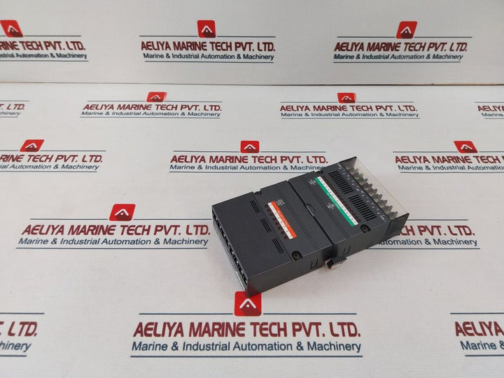 Idec Izumi Pfj-t081U Dc Relay Input/Output Unit Pfj-n162U