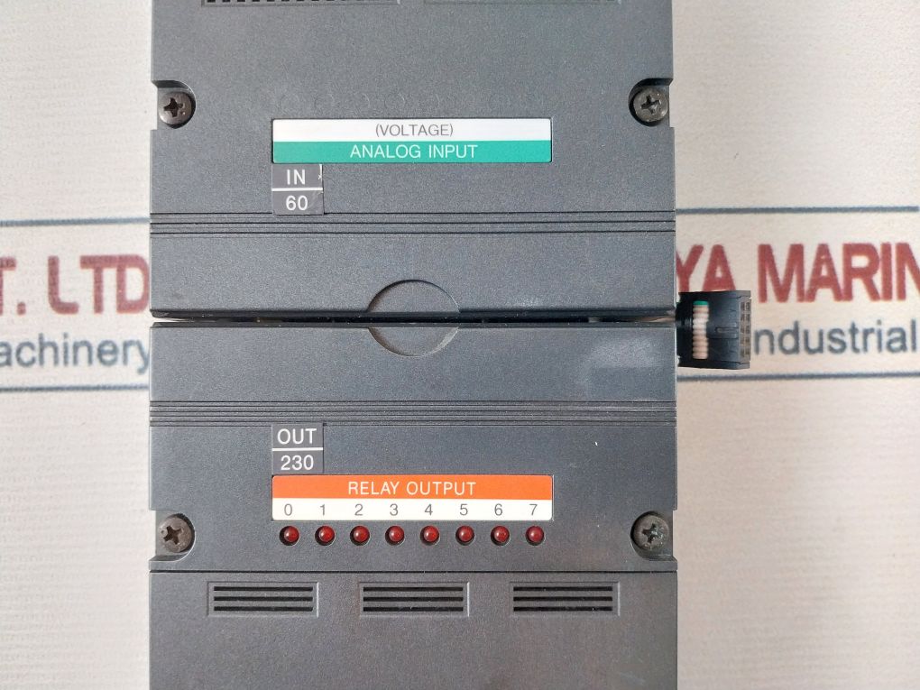 Idec Pfj-t081U 8-relay Output Unit 5A 220 Vac