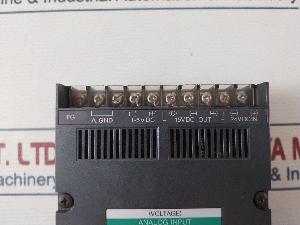 Idec Pfj-t081U 8-relay Output Unit 5A 220 Vac