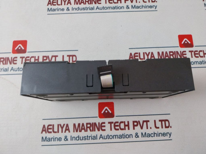 Idec Pfj-t081U 8-relay Output Unit 5A 220 Vac