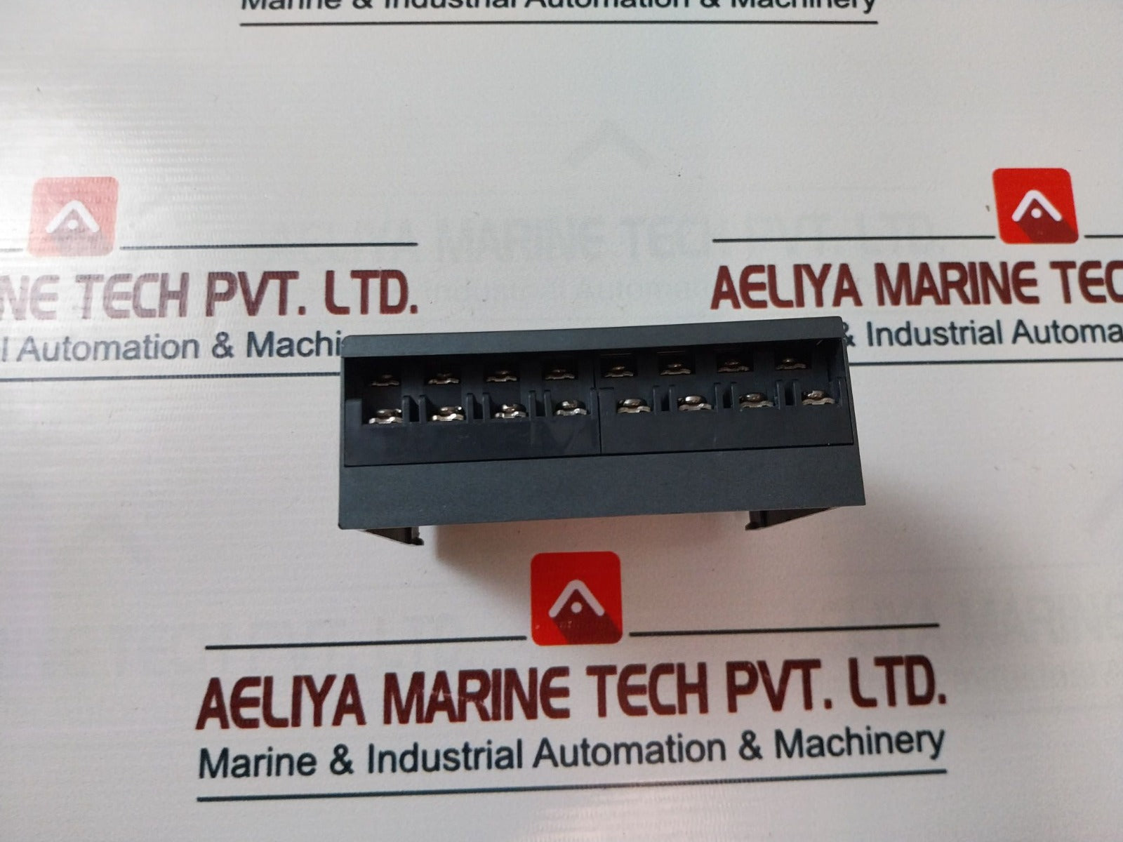 Idec Pfj-t081U Relay Output Unit