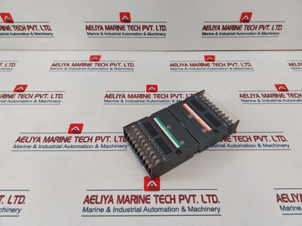 Idec Izumi Pfj-t162Cu Transistor Dc Input/Output Unit Pfj-n162U