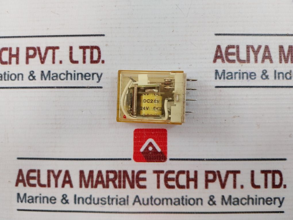 Idec Rh1B-l Relay Dc 24V