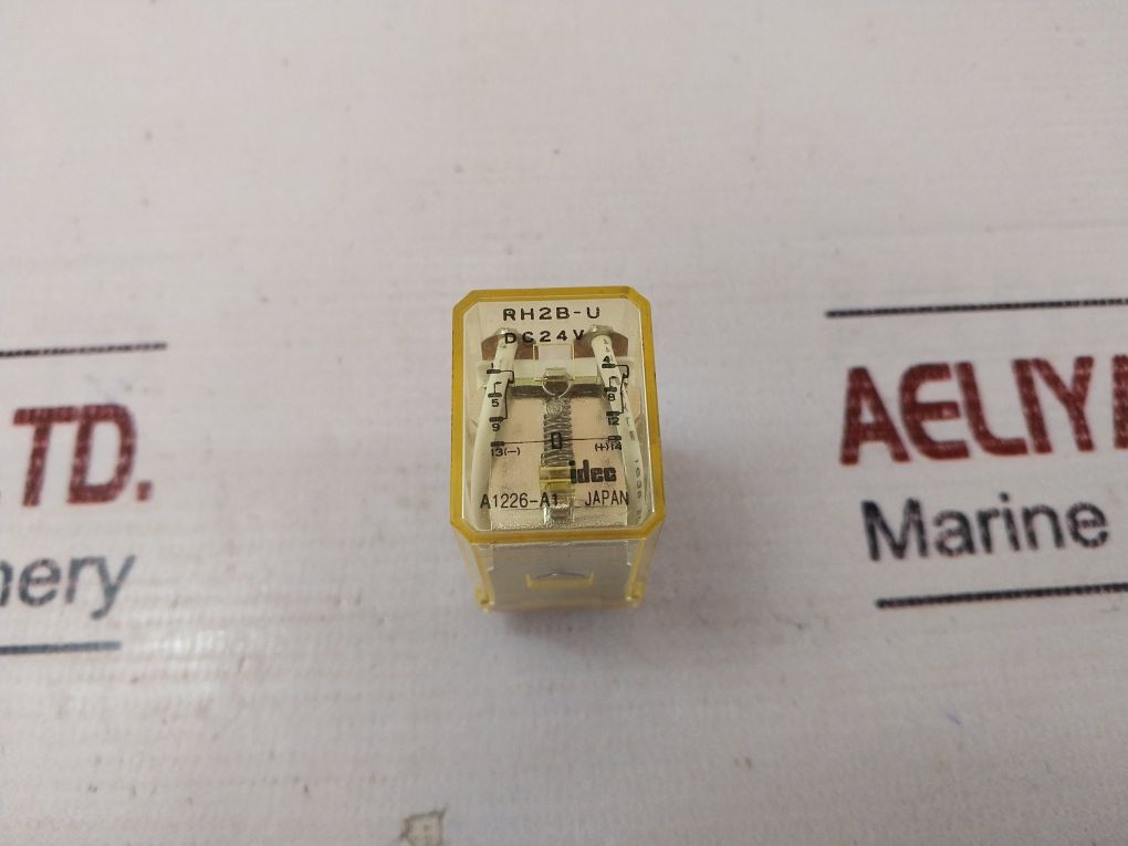 Idec Rh2B-u Relay Dc24V