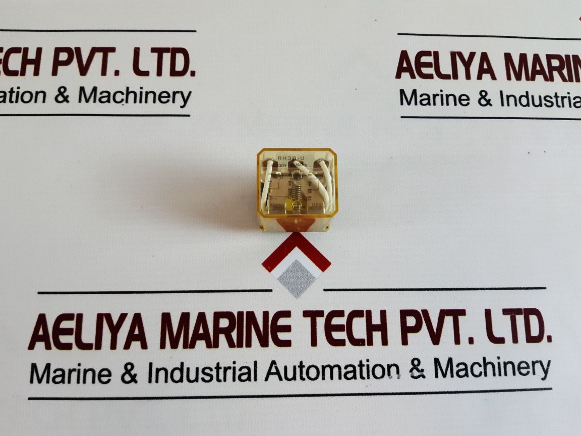 Idec Rh3B-u Relay 10A 120Vac