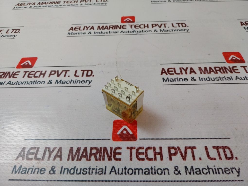 Idec Rh4B-u Power Relay 5A 240Vac