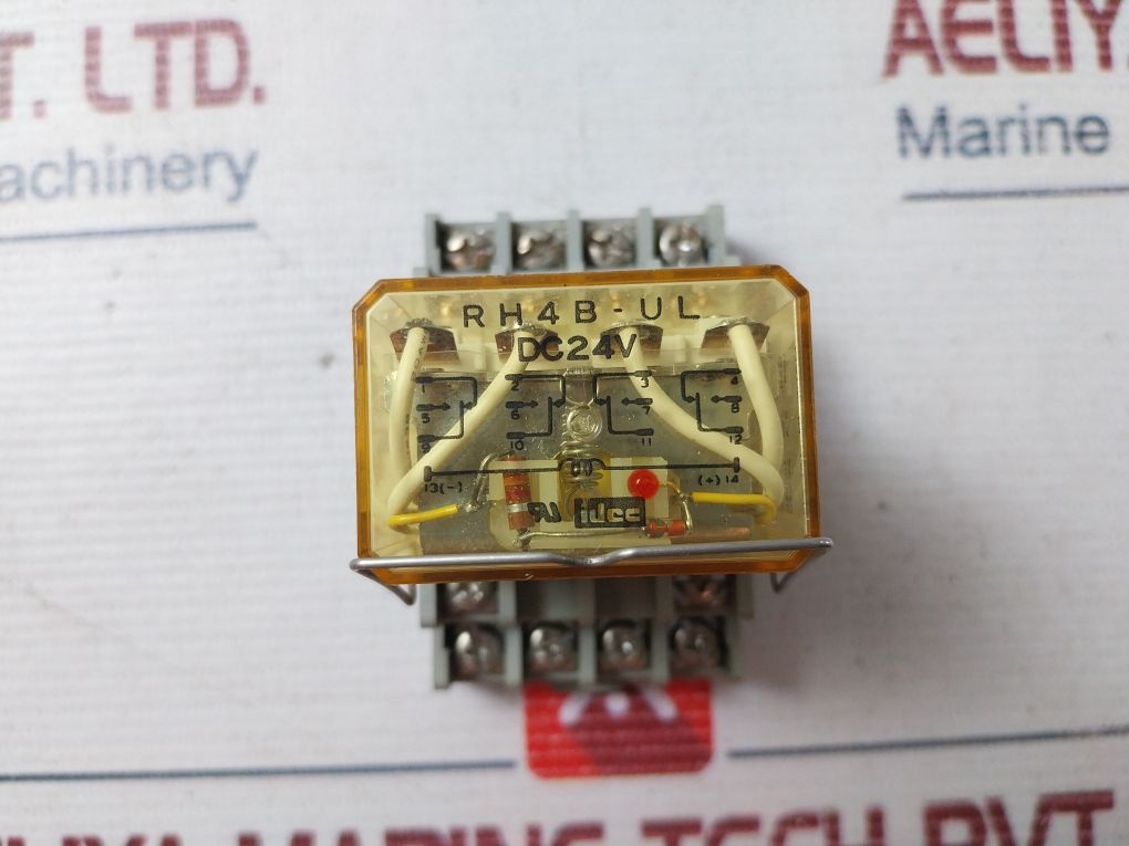 Idec Rh4B-ul Power Relay With Socket Sh4B-05U Dc24V