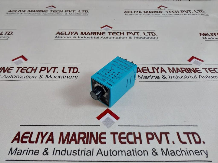 Idec Rte-b1Af20 Electronic Time Delay Relay 0-1 Min