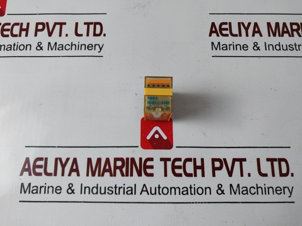 Lot Of 2X Idec Ru4S-c-a100 Relay 100-110Vac 50/60Hz