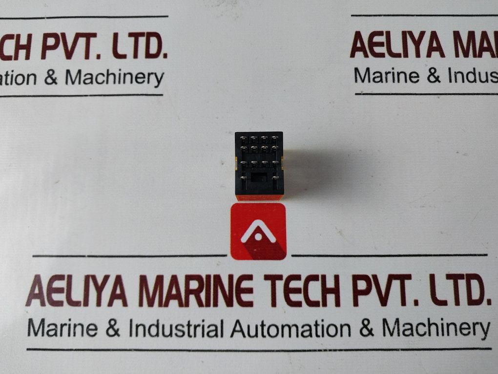 Lot Of 2X Idec Ru4S-c-a100 Relay 100-110Vac 50/60Hz