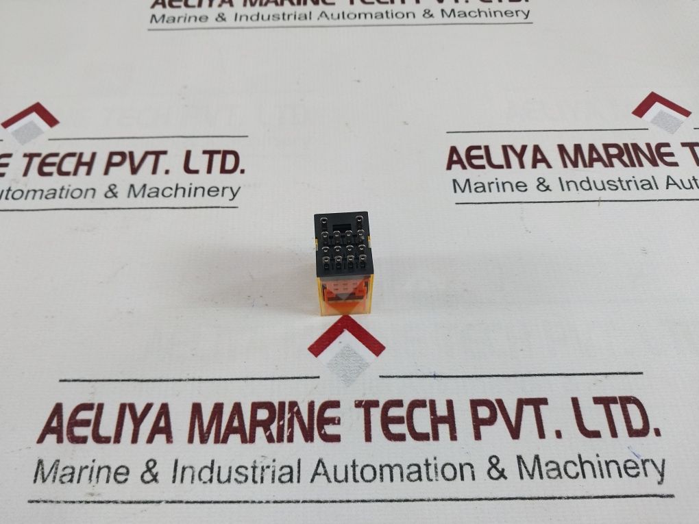Idec Ru4S-c-a100 6A 250Vac