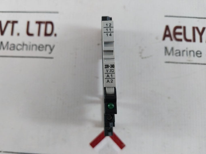 Lot Of 7X Idec Rv8H-l-ad220 Relay