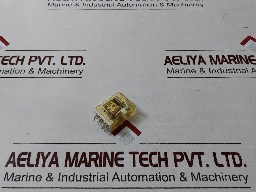 Lot Of 2X Idec Ry2S-l Relay Ac24V