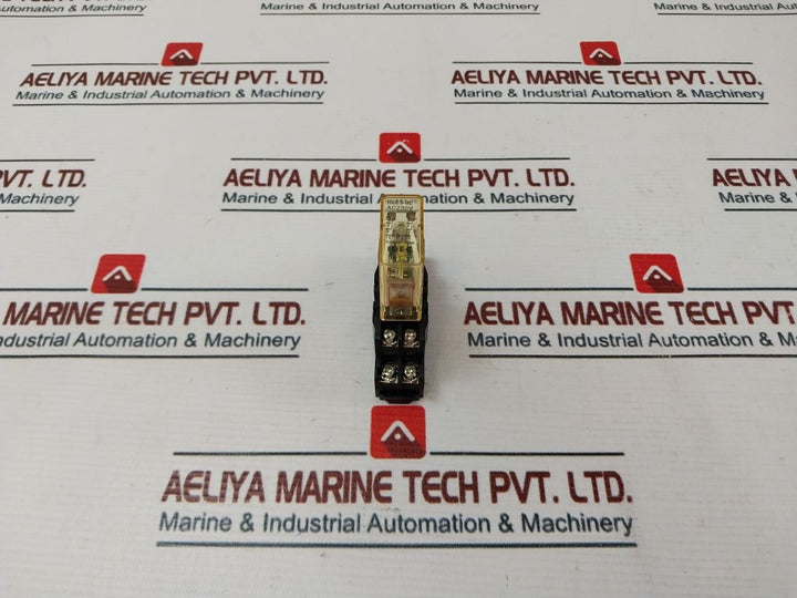 Idec Ry2S-ul Relay With Base 15A 120Vac