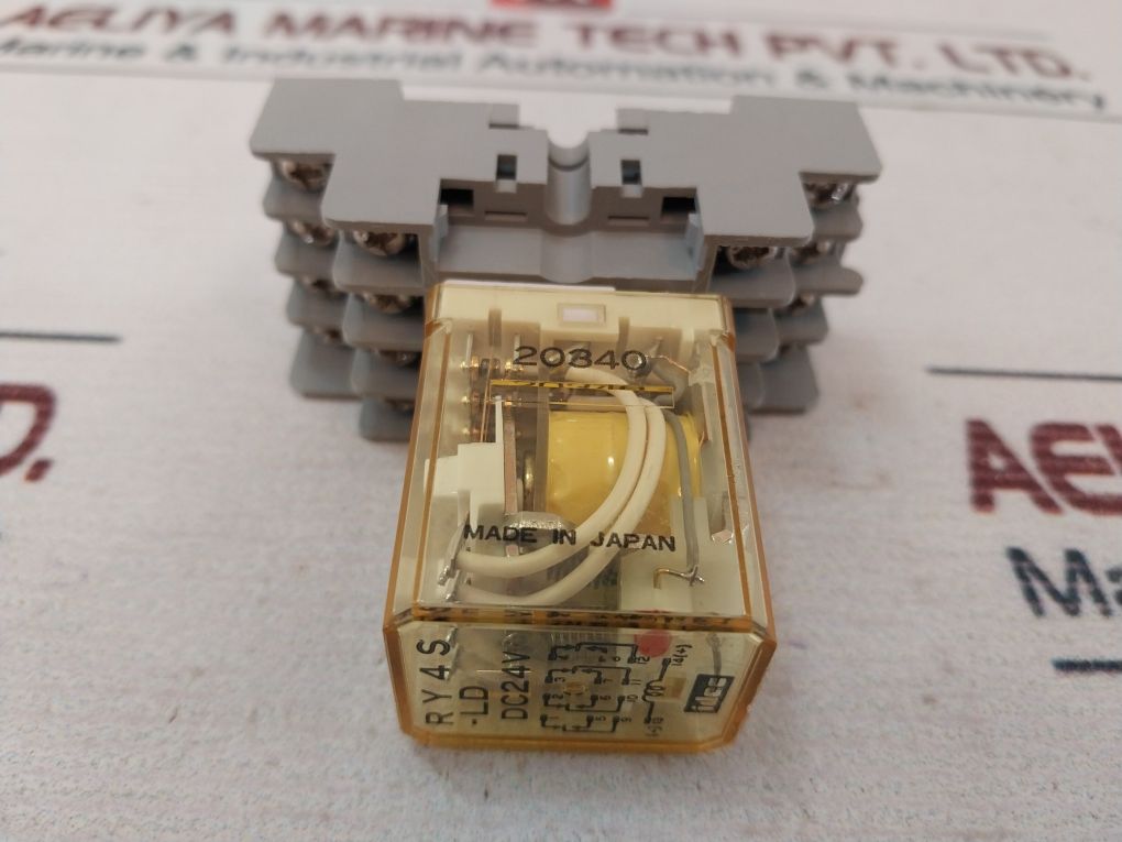 Idec Ry4S-ld Dc24V Auxiliary Relay – Aeliya Marine Tech