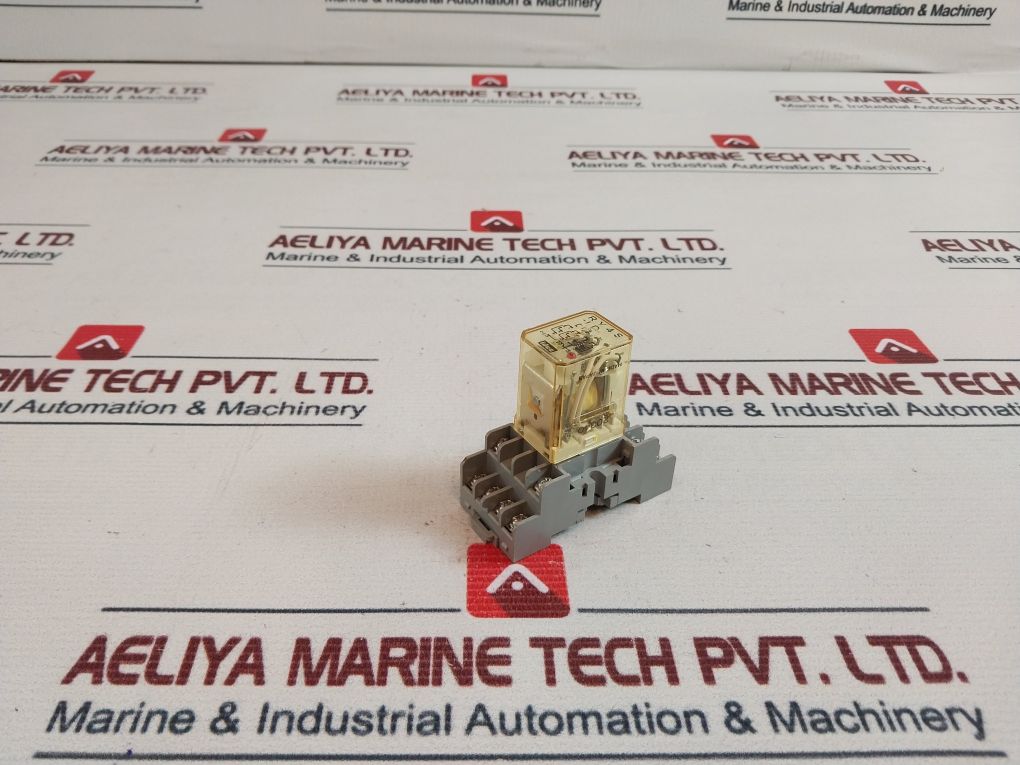 Idec Ry4S-ld Relay With Socket Sy4S-05U