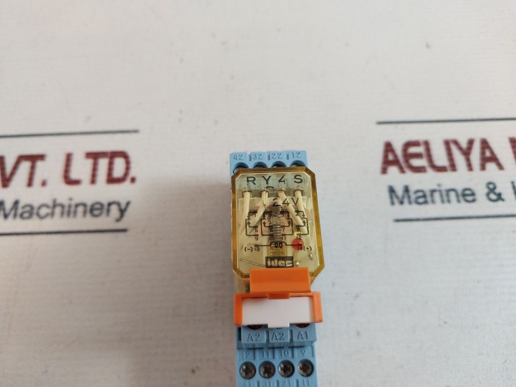 Idec Ry4S Relay With Socket