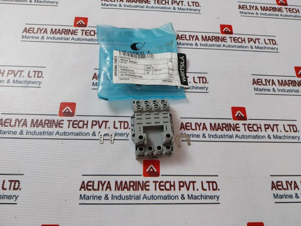 Idec Sh4B-05C Relay Socket