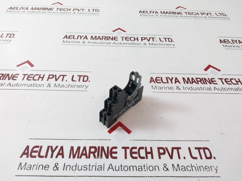 Lot Of 6X Idec Sj2S-07L Relay Base Socket