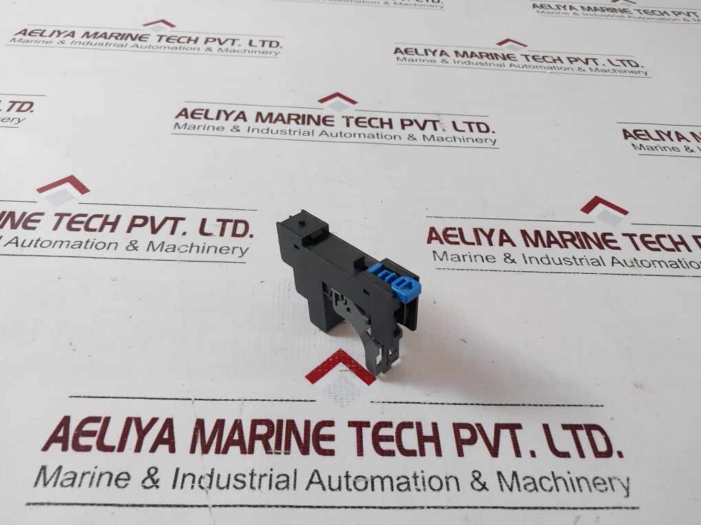 Lot Of 6X Idec Sj2S-07L Relay Base Socket