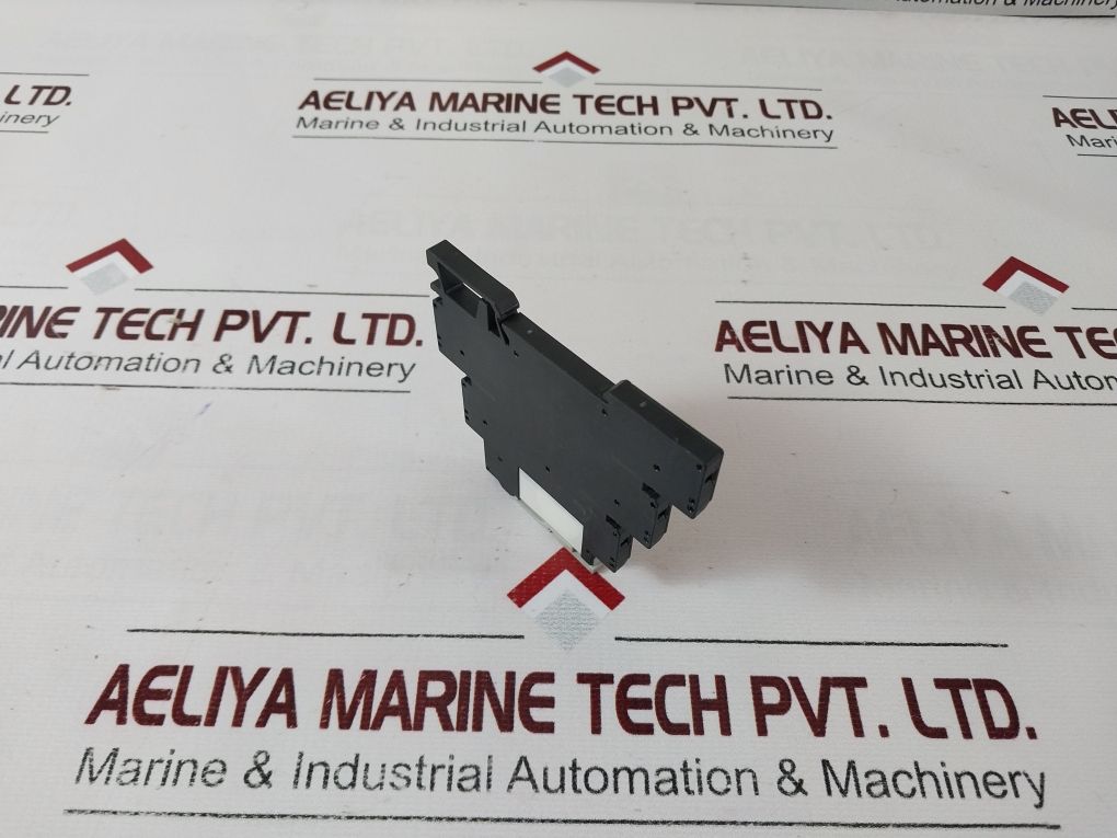 Lot Of 2X Idec Sv1H-07L-1 Relay Socket