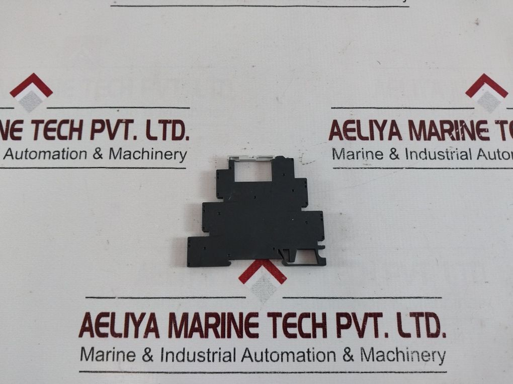 Lot Of 3X Idec Rv8H-l-ad220 Relay