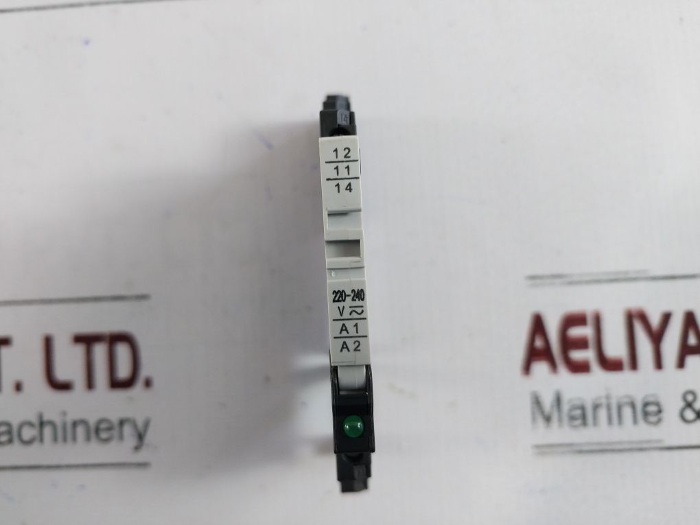 Lot Of 3X Idec Rv8H-l-ad220 Relay