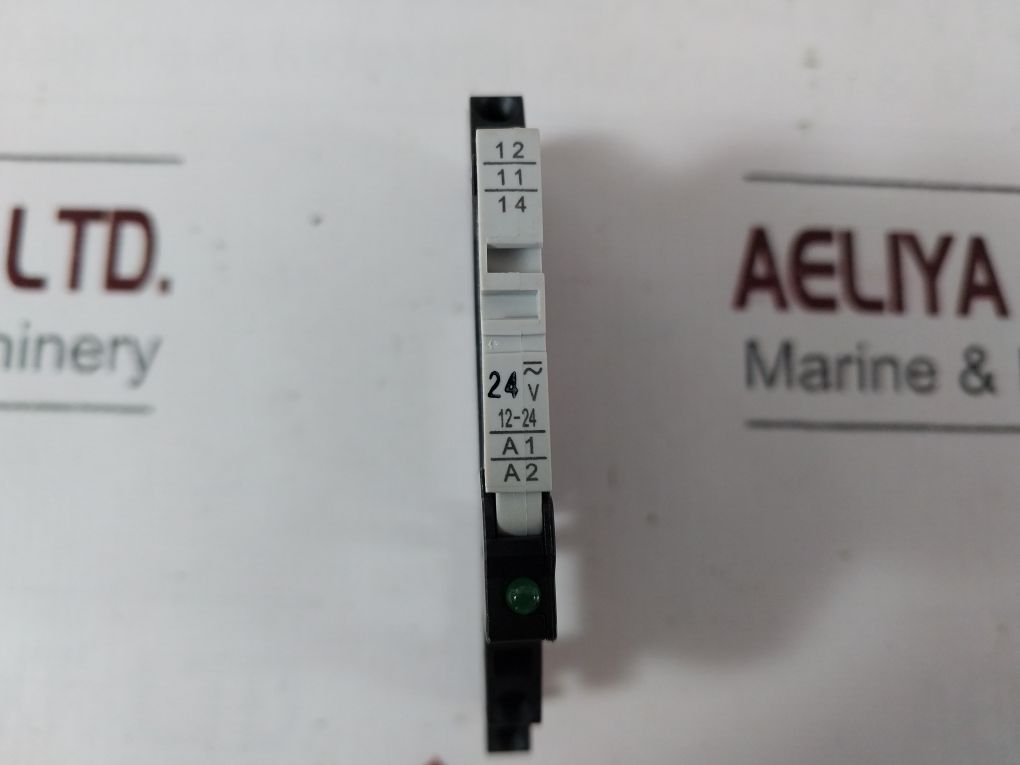 Idec Sv1H-07Ls-1 Relay/Socket