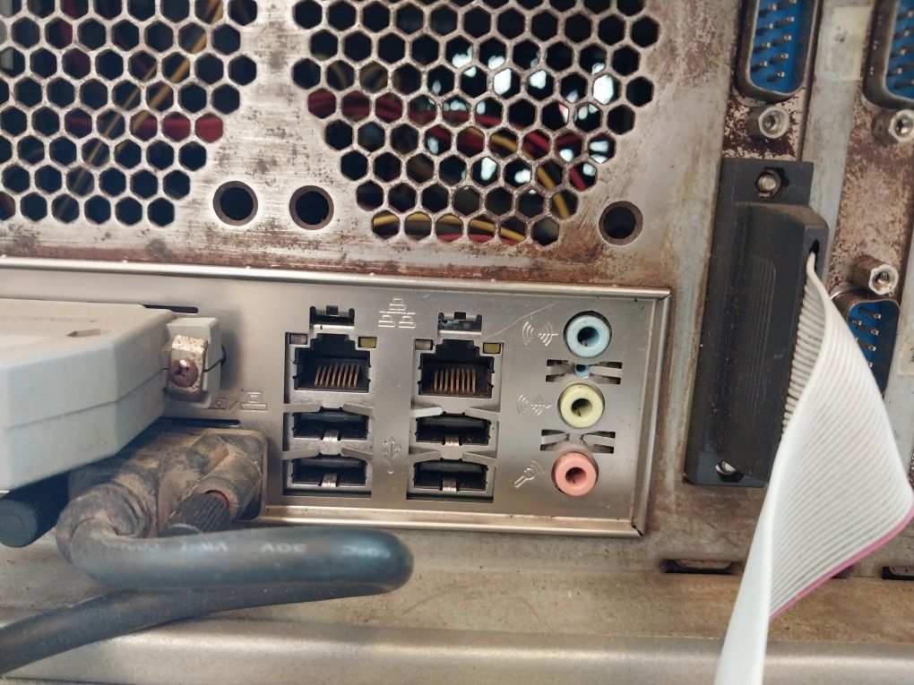 Iei Ws-855Gsatx/832Ap Industrial Lcd Workstation