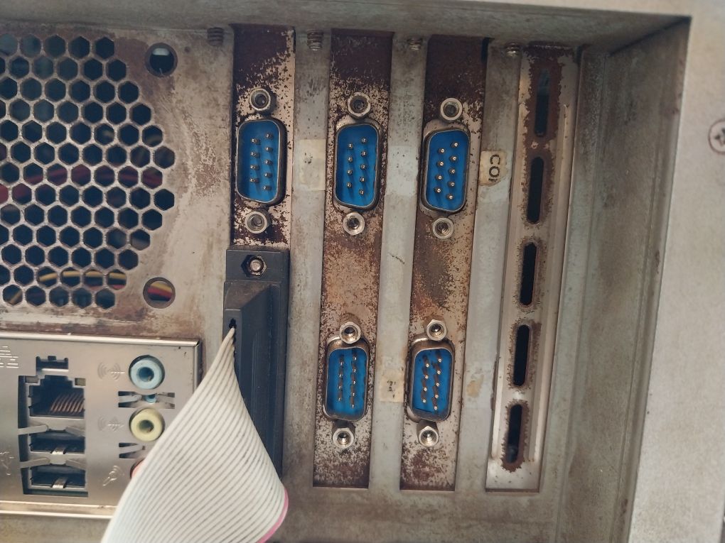 Iei Ws-855Gsatx/832Ap Industrial Lcd Workstation