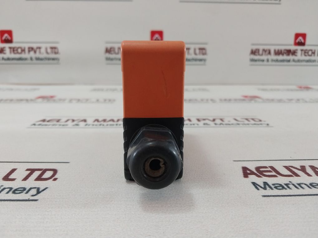 Ifm Electronic Oa0101 Through Beam Photoelectric Sensor