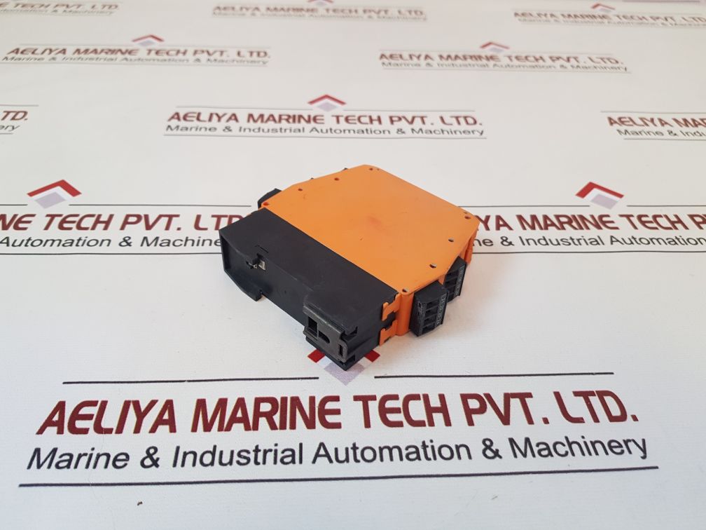 Ifm Electronic Sr0151 Control Monitor For Flow Sensor