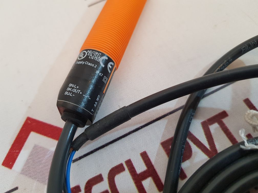 Ifm Electronic Kg-3008-bpkg/Ni Capacitive Sensor Kg5043