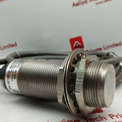 Allen Bradley 871Tm-b10C30-a2 Proximity Sensor 40-250V 5-400Ma
