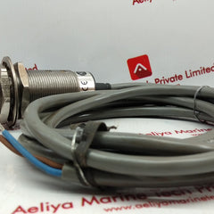 Allen Bradley 871Tm-b10C30-a2 Proximity Sensor 40-250V 5-400Ma