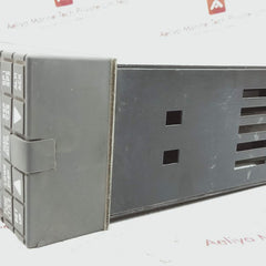 HONEYWELL UDC6300 DIGITAL PROCESS CONTROLLER