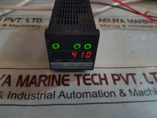 Rkc Instrument Cb100L Digital Temperature Controller Ja3-m*Nn-n-n1/A