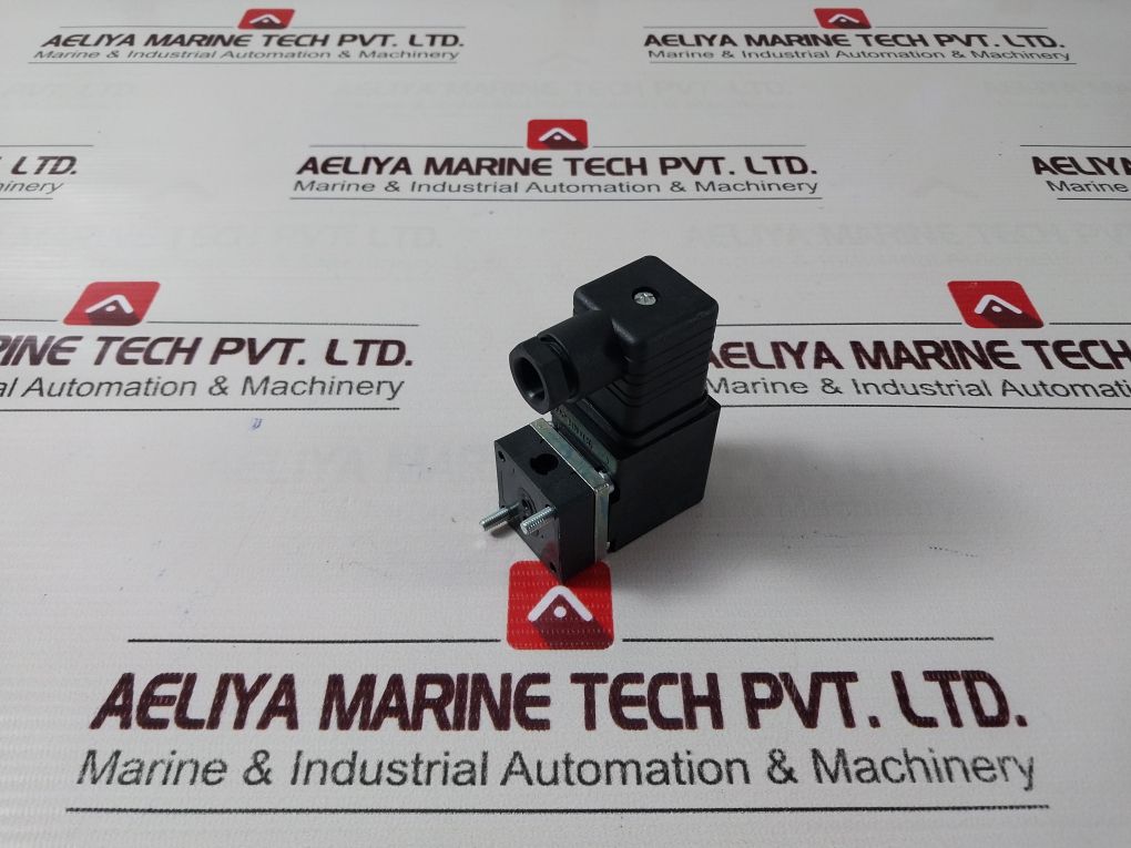 Imi Norgren V04X486L-q111A Direct Solenoid Actuated Poppet Valves 240V 50/60Hz