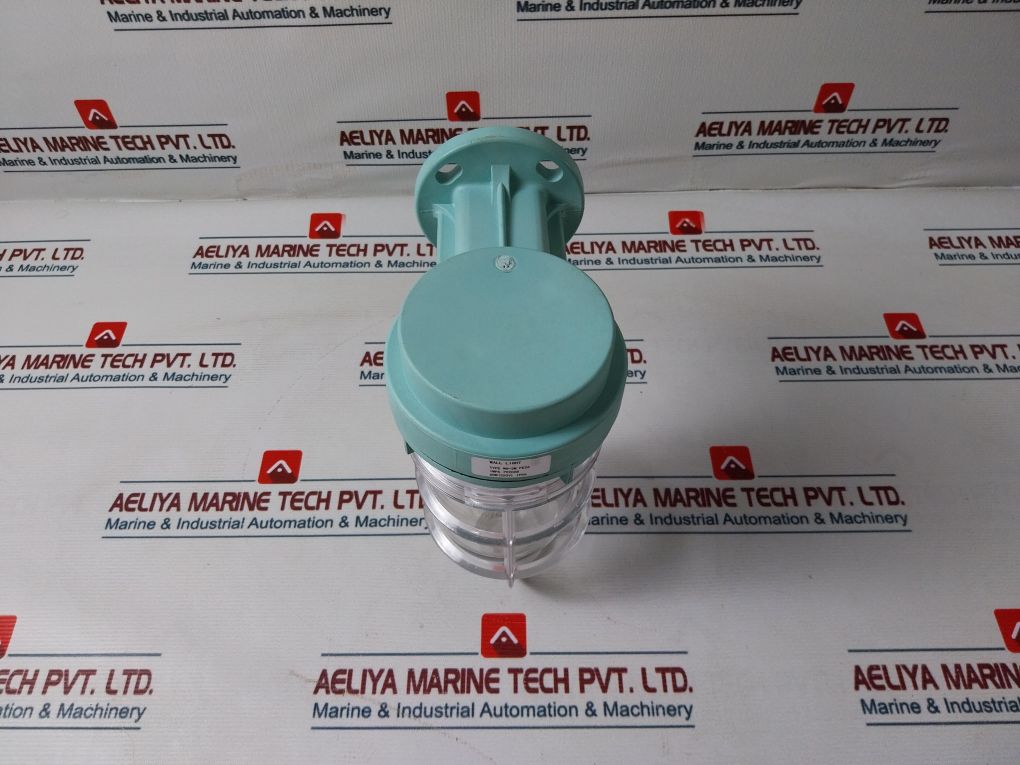 Impa 792068 Lamp Holder Marine Watertight Wall Light Wb-2M Fe26