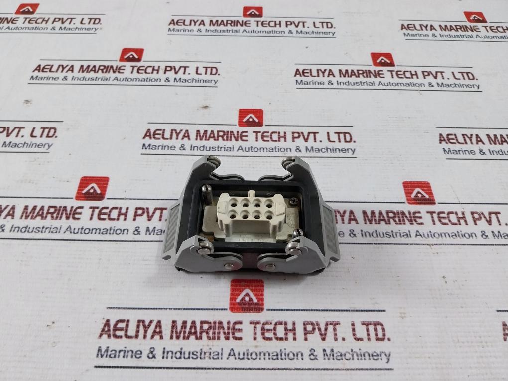 Indo Electricals Ico - A Heavy Duty Connector 16A 400V