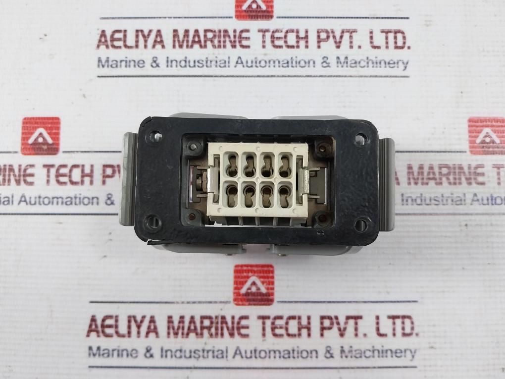 Indo Electricals Ico - A Heavy Duty Connector 16A 400V