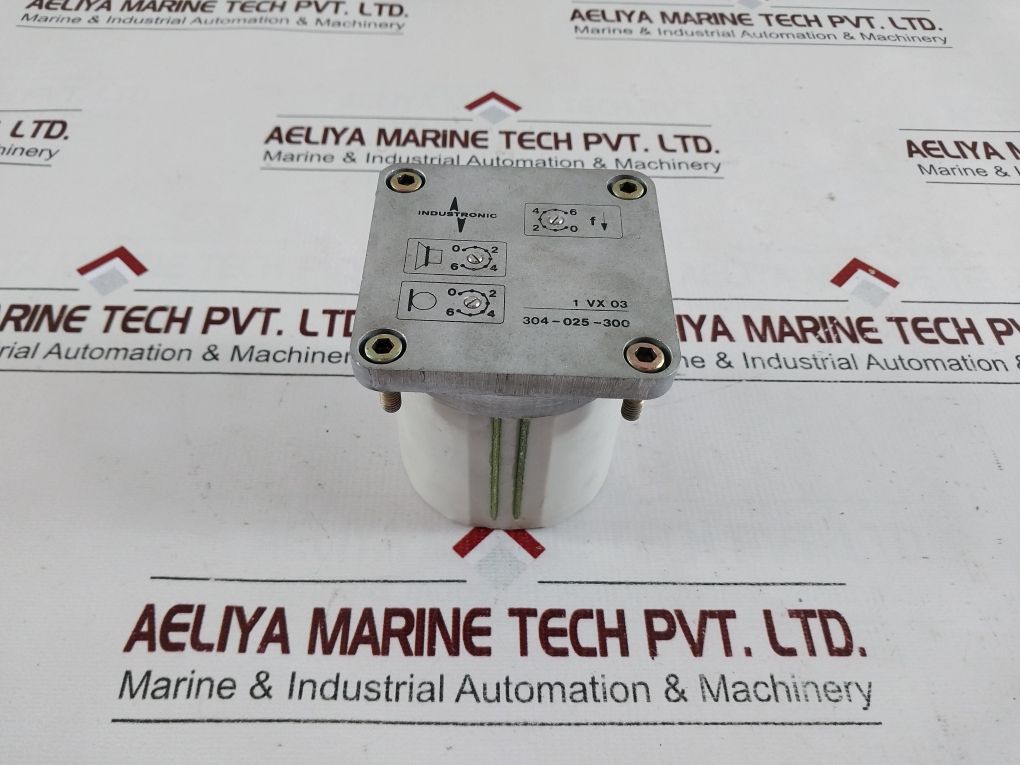 Industronic 304-025-300