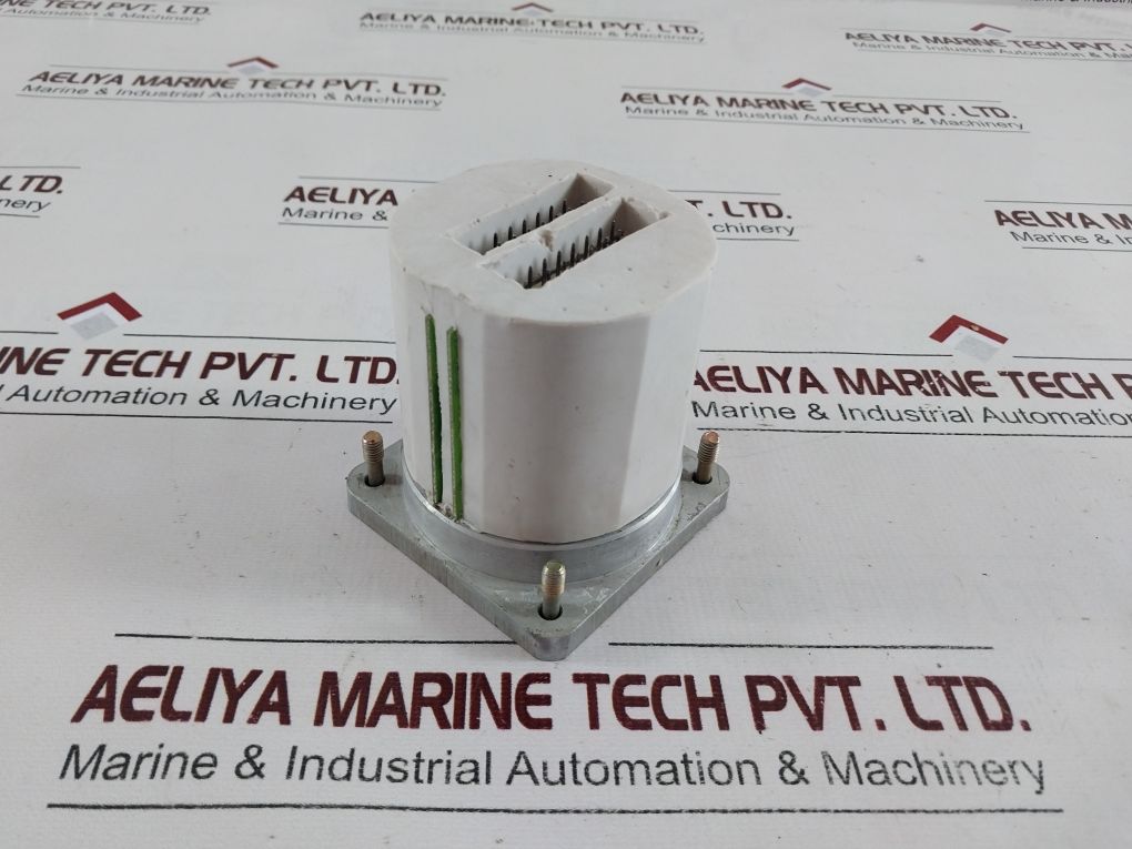 Industronic 304-025-300
