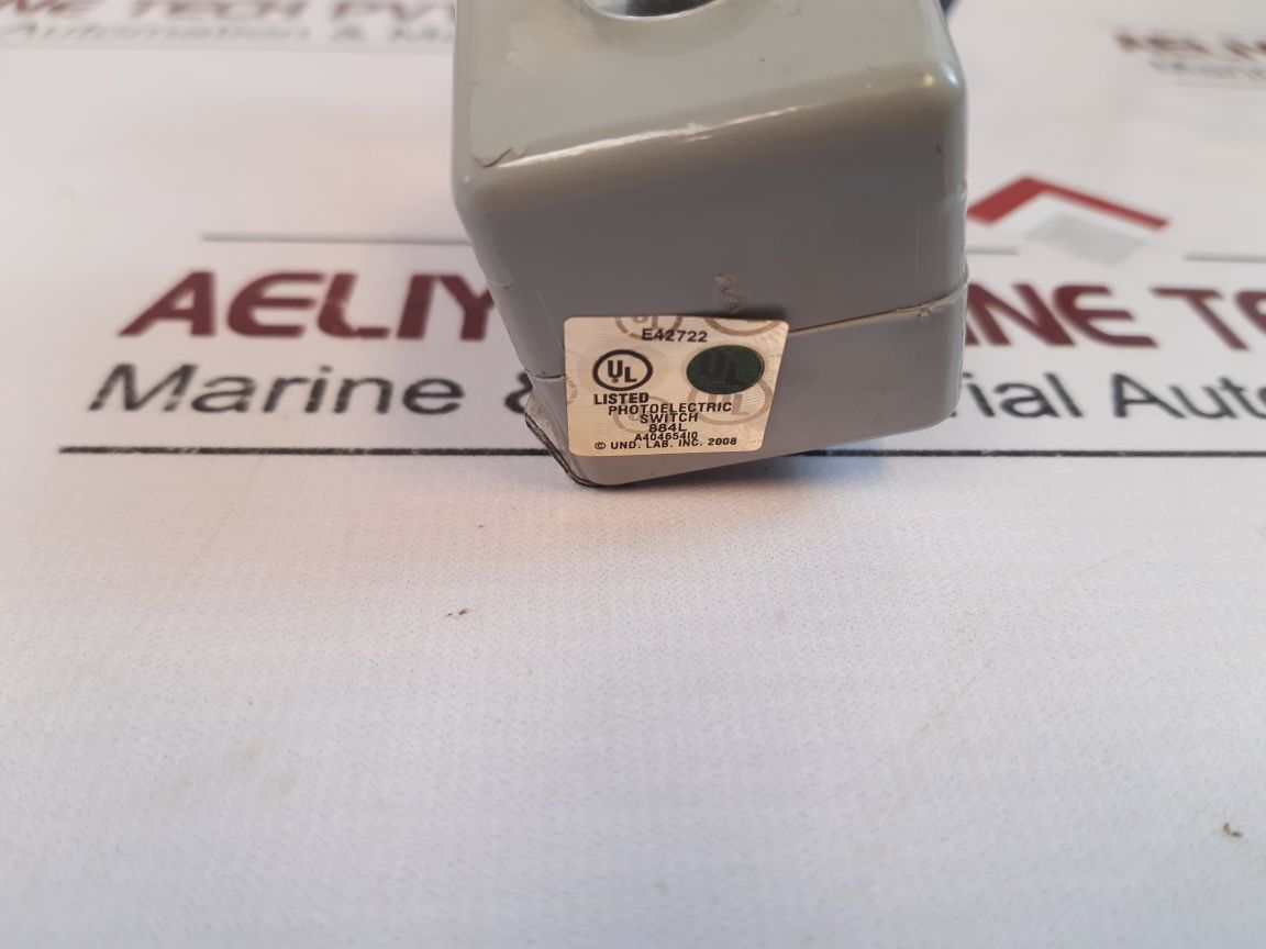 Intermatic K4221C Photocontrol Stem And Swivel Mount