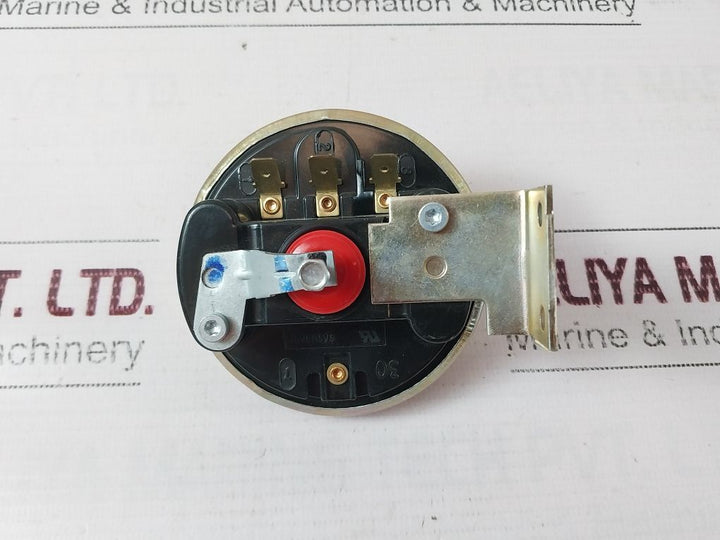 Invensys 9N069 Pressure Switch 738-719-5, 125 Vac 3 Amp