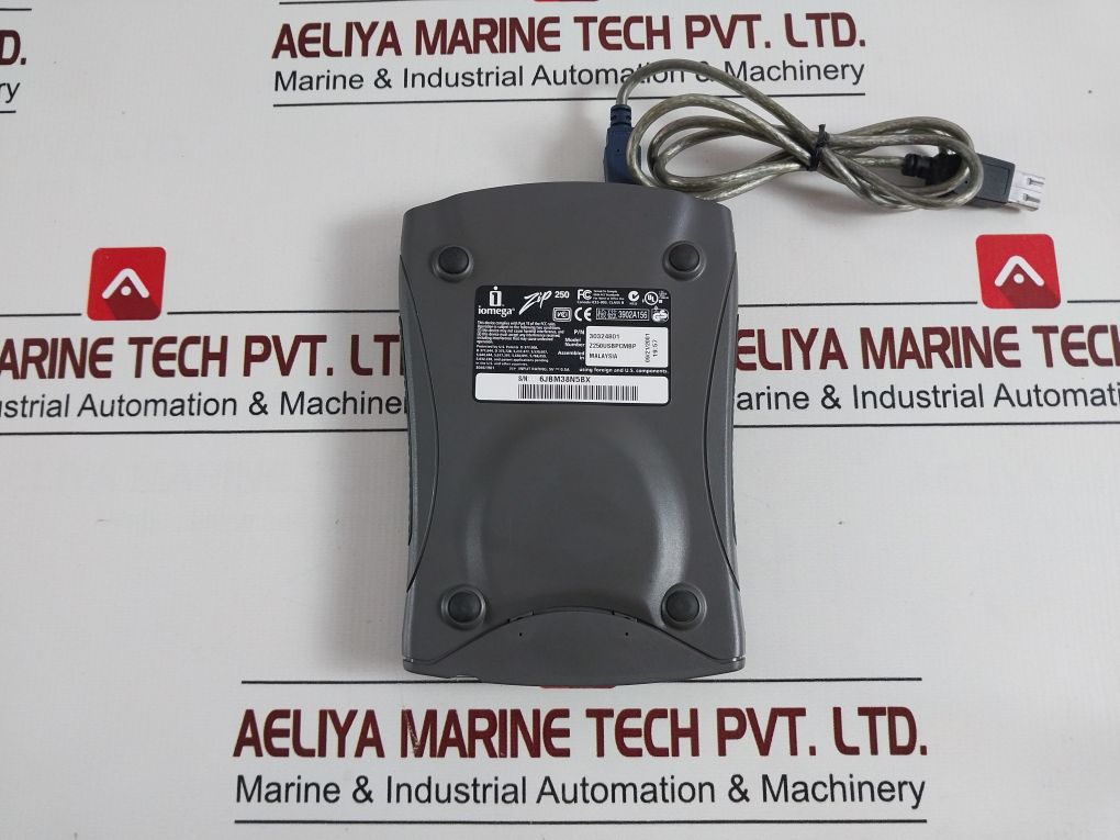 Iomega Zip-250 Usb Powered Drive Z250Usbpcmbp 30324801